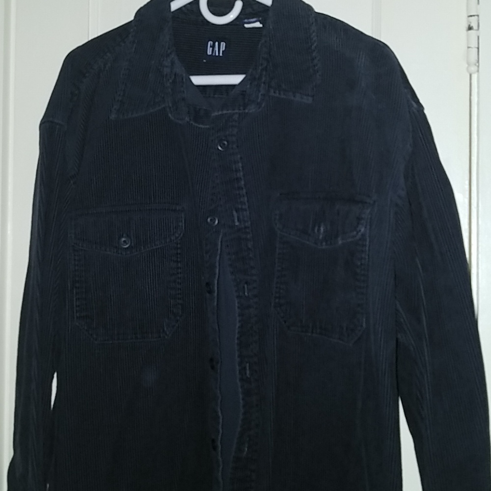 Gap xl, mans,cordaroy blk shirt.
